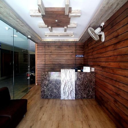 Veekay Residency Hotel Bengaluru Kültér fotó
