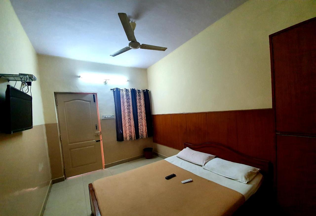 Veekay Residency Hotel Bengaluru Kültér fotó